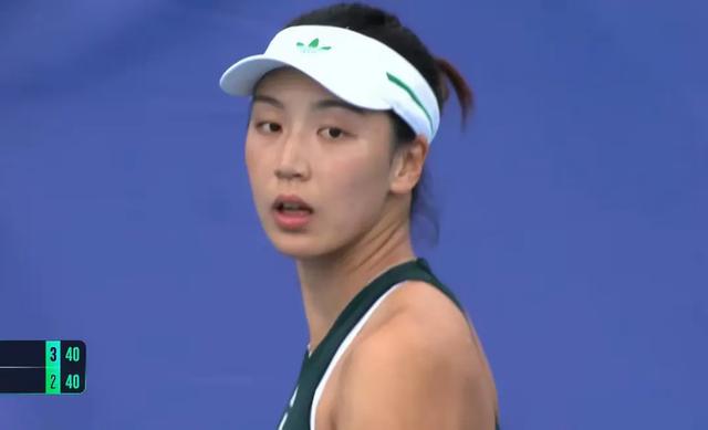 深夜1-6吞油条惨败，她输了：中国莎娃0-2、与决赛失之交臂，失落