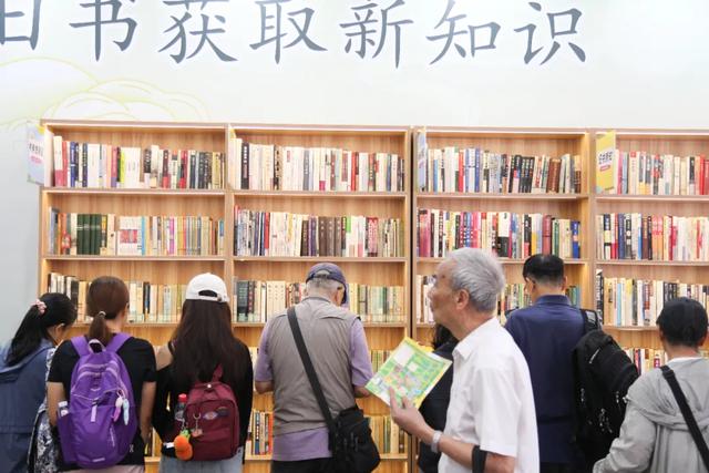 全面升级扩容！2025“我与地坛”北京书市启幕，逛起来→