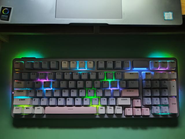 雷柏V700 DIY-98轻体验：200多的键盘，让我扔了老古董！