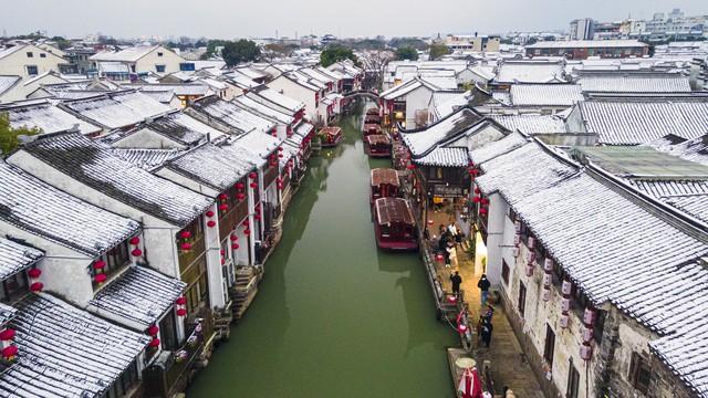 《雪落姑苏，一秒穿越千年水墨画》