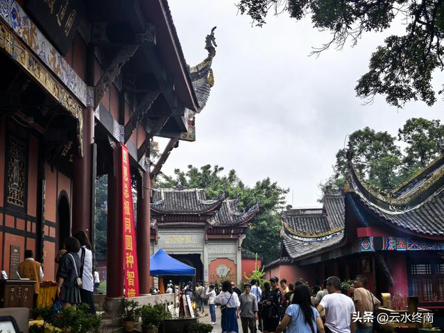 大足石刻能并列四大石窟吗？这一篇估计是最详介绍了，有些长慎入