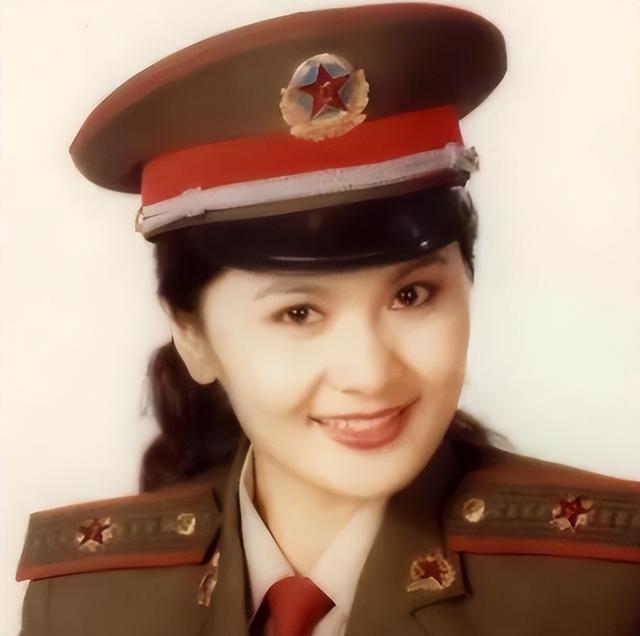80年代家喻户晓的女演员，嫁给军委副主席儿子，离婚后混得如何？