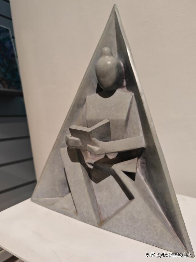 参观广州艺术博物院！它的独特岭南风格和现代美感成为广州新地标