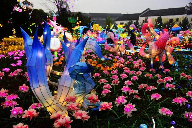 桂林：首届非遗千灯游园，光影艺术璀璨盛宴！