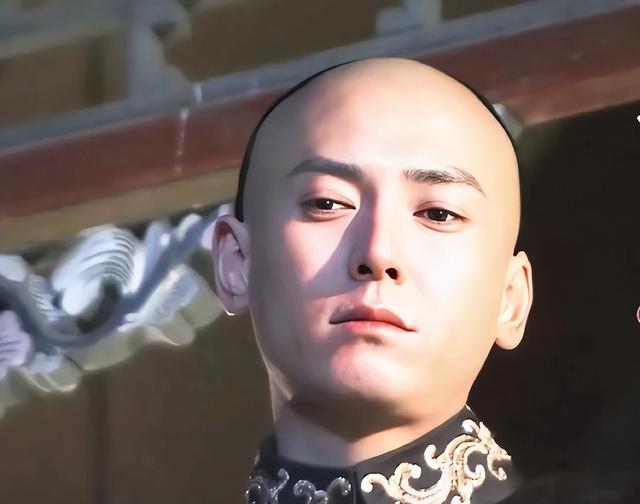 横店一哥也沦落到拍短剧了 曾给他做配的都成一线了 网友直呼太掉