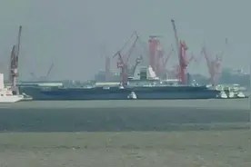 动了！航母海试！福建舰悄悄出港，海事管制公告已发布，五一假期这个巨无霸真来了图片