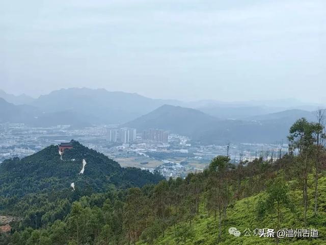 这处以玻璃栈道、落日观景和悬崖木亭而闻名的网红地,你可去过
