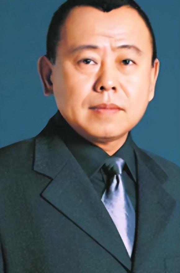 贪财又好色，德不配位的几位老艺术家，晚节不保一点都不冤