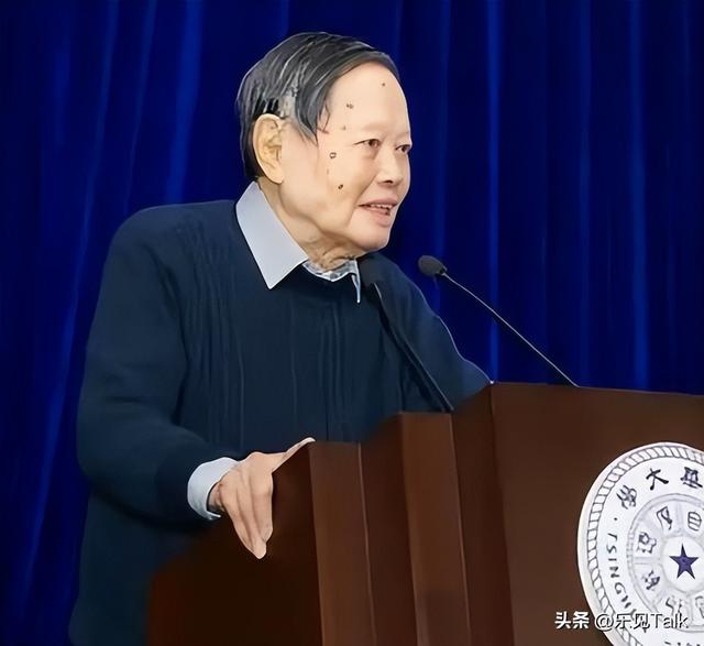 杨振宁家庭曝光：和前妻三个儿女 无人继承物理学，与翁帆关系很好
