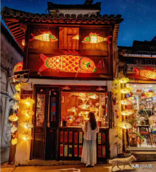 安徽歙县：一尾鱼灯照亮县域文旅新生态