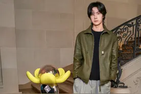 肖战 “晚安” 用法语，与王一博互动细节曝光，粉丝疯狂磕糖图片