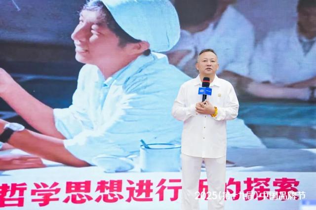 石岩：母亲，是我永远无法超越的巅峰，更是我一生的信仰
