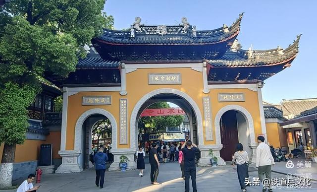 姑苏城外寒山寺作者/曾省伶（六六顺）