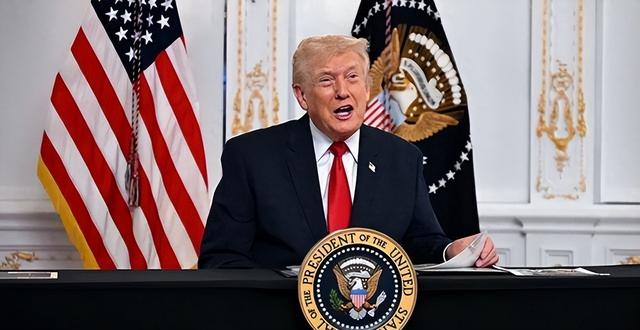 沉寂24小时后	，特朗普乖乖放人了，中国军舰出动，传递了哪些信号