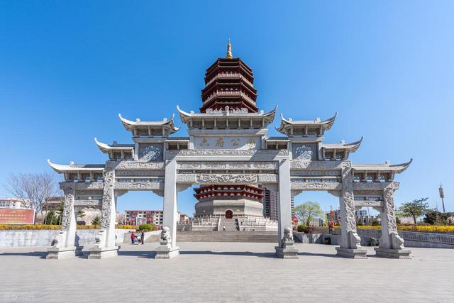 刚从山西回来，发现一个冷门的避暑城市，人少凉快又有好看的风景
