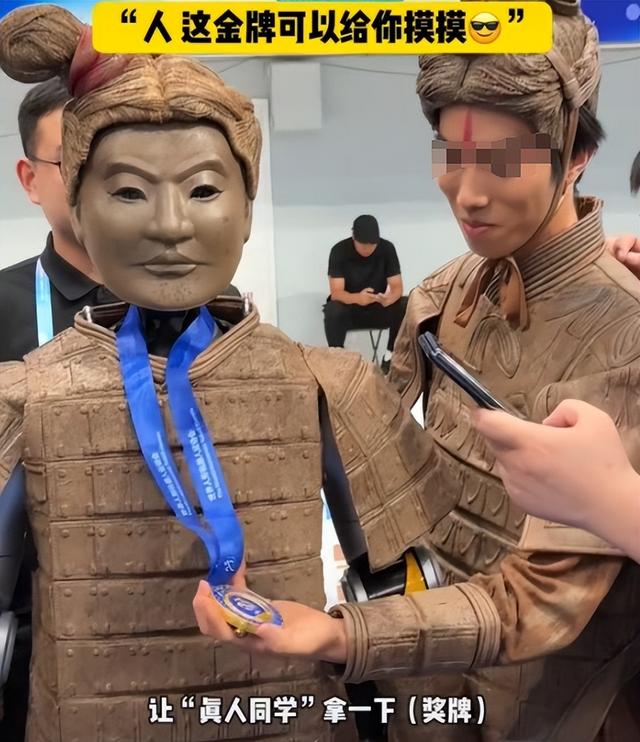 起猛了！机器人开运动会，全是鬼畜名场面