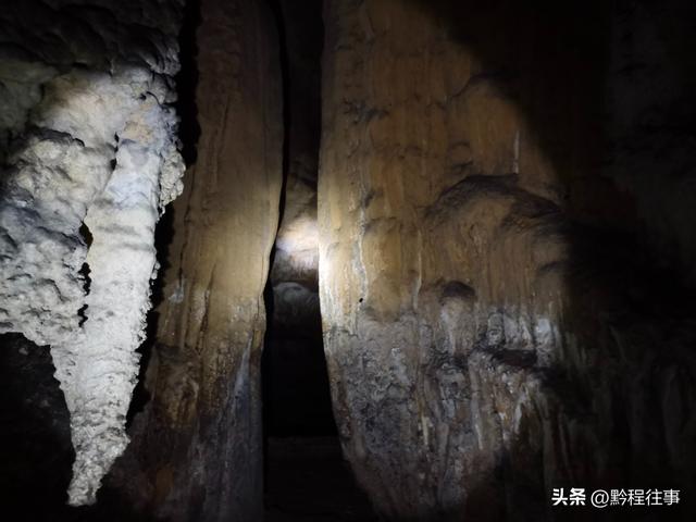 偏远乡野中寻找一个古寺遗址，探险一个深邃溶洞