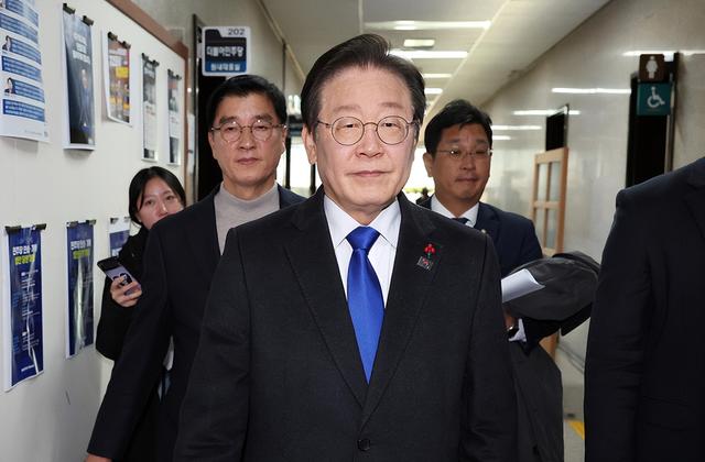 李在明启程离京，临走前对华改口	，一个时代告终，高市忽喊话中国