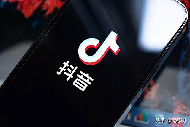 从摇一摇到吐舌刷视频：iPhone17解锁的“舌交互”靠谱吗？