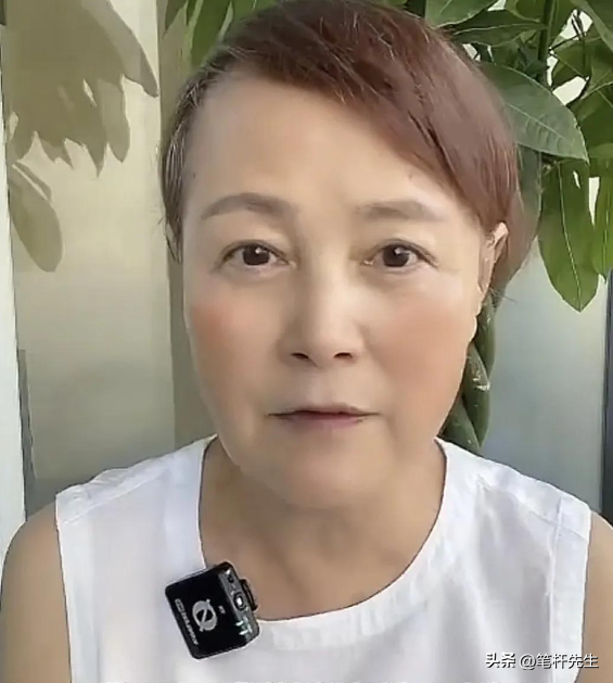 杜建英同学炮轰宗馥莉！没教养很恶毒，评论区沦陷，黑料被扒出