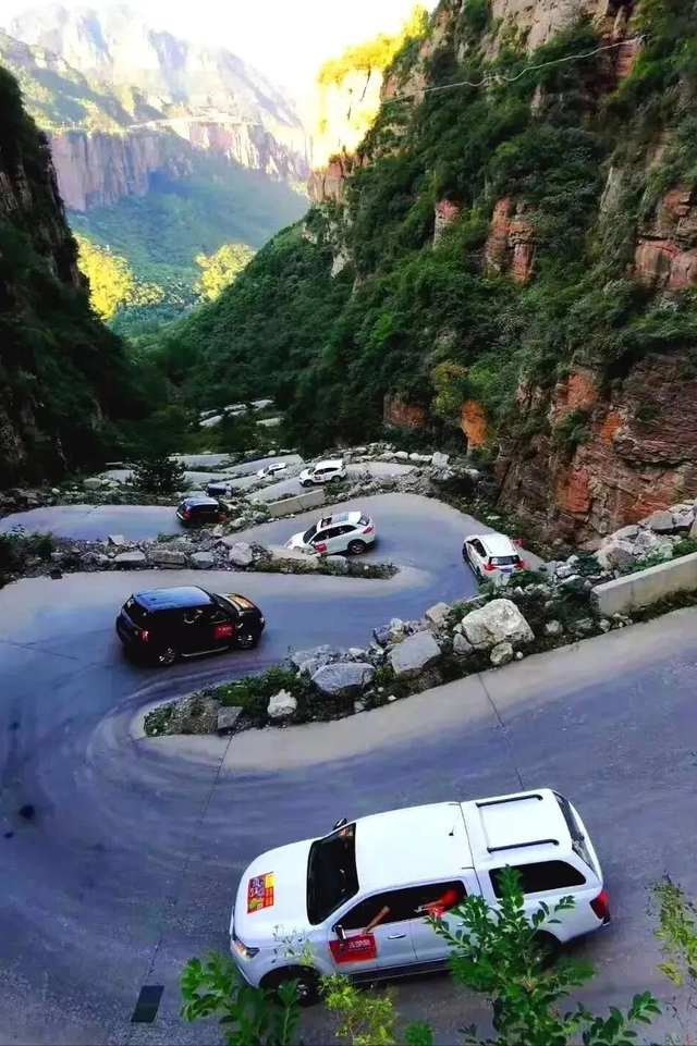 11月自驾天花板！八百里太行秋色巅峰，穿挂壁公路，邂逅红叶古村