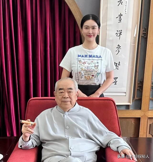 和朋友妻子偷情10年，北京庄园让给继子，难怪范曾亲女儿撕破脸