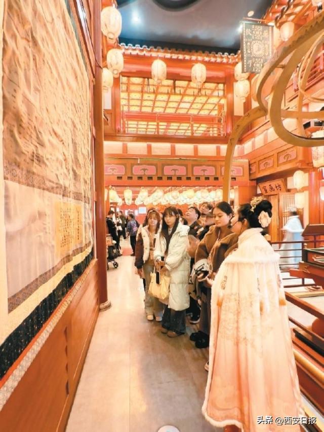 寻迹一城千古韵 满眼风华皆诗绪——2025西安文旅媒体行采访团感受唐诗从典籍走入生活