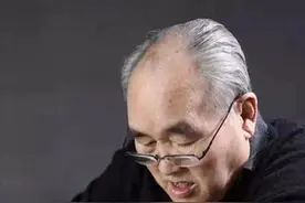 他被称为当代碑学第一人，胜过启功，直入明清，为何网友不认可？图片