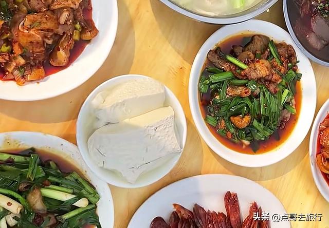 成都被冷落的古场镇，停留在70年前，附近美食诱人被严重低估！