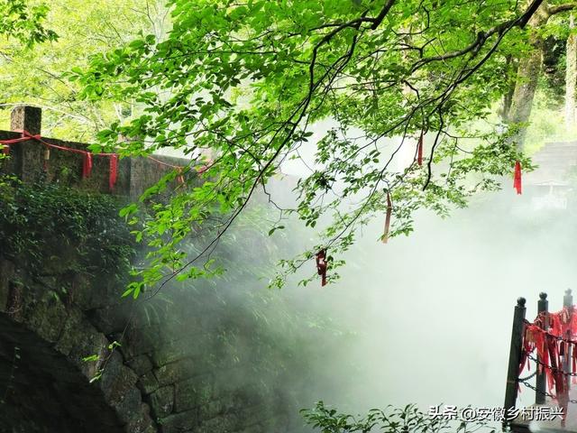 安徽休宁：齐云山打造“微景观” 引燃文旅热潮