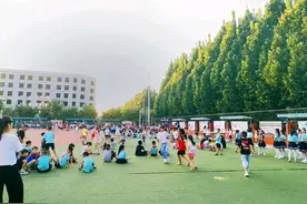 课后延时服务是巧立名目收费？该继续还是取消图片