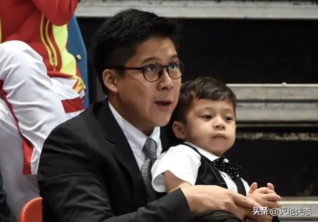 霍震霆也没想到，被寄予厚望的儿媳郭晶晶，竟遭到一个这么大教训