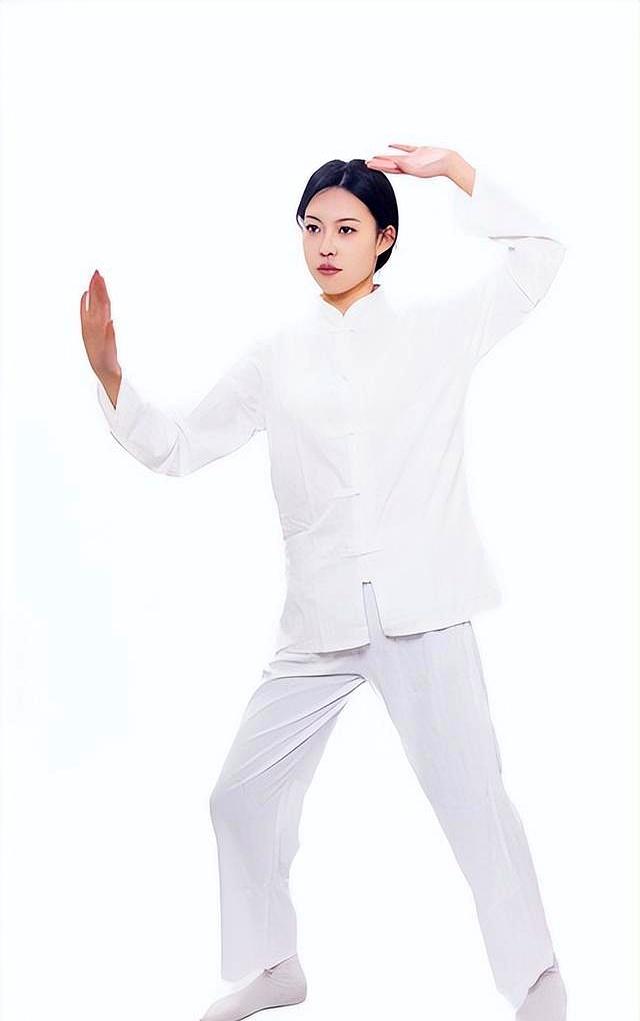 八段锦练对才养人：核心招式+发力秘要+精准适配场景