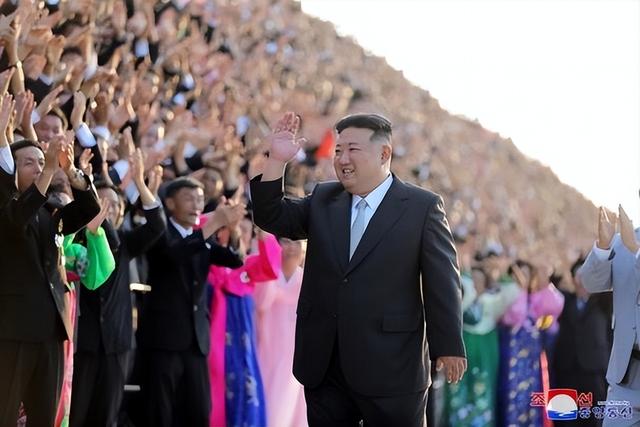 九三外宾名单公布，中方邀请三位特殊客人，特朗普想见的人都来了