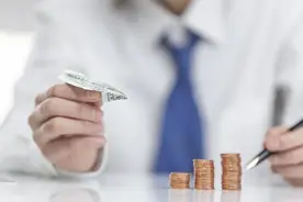 个人信用贷款债务逾期应该怎么办？图片