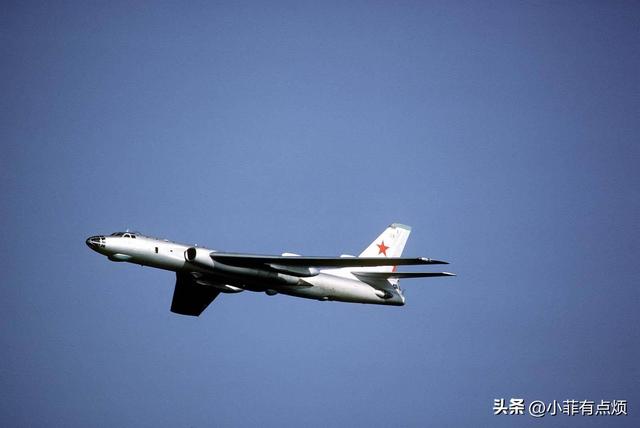 中美俄轰炸机数量差距：美国158架，俄罗斯135架，中国有多少呢？