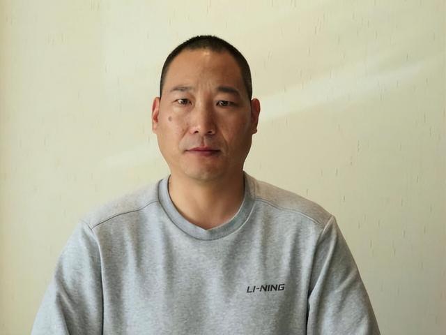 十年前实名举报师父释永信的释延鲁，他现在过得怎样了？