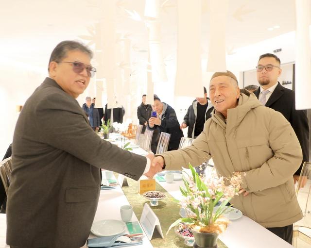 马来西亚国会下议院议长丹斯里佐哈里阿都西安商务文化交流行侧记