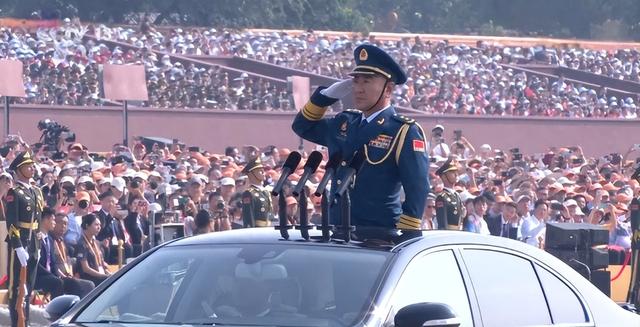 九三阅兵总指挥找到了！能文能武中将军衔，人生履历简直一路开挂