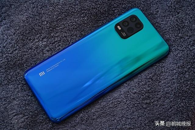 红米跌出前三，这款 3nm 芯片 + 8000mAh 机型 1869 元就能入手？