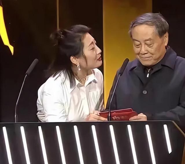 亲叔发声背刺？宗馥莉遗产纠纷案不到48小时，就传来3大重磅消息