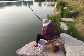 立春后去野钓，抓住3个“黄金时间”，你就比别人钓得多图片