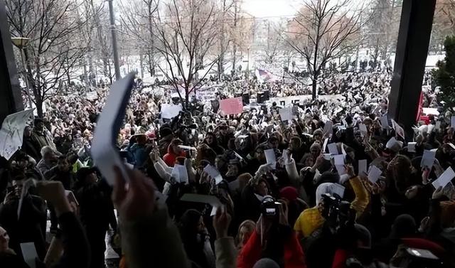 欧盟分裂！匈牙利斯洛伐克捷克三国联手，或公开成立反乌克兰阵营