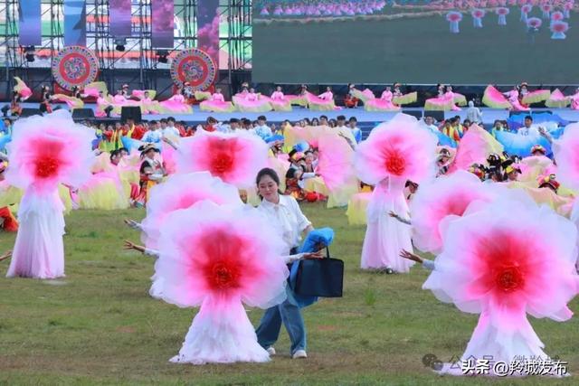 【相约九色甘南香巴拉】组图|跨越时光的羚城之约：祝福与未来的双向奔赴
