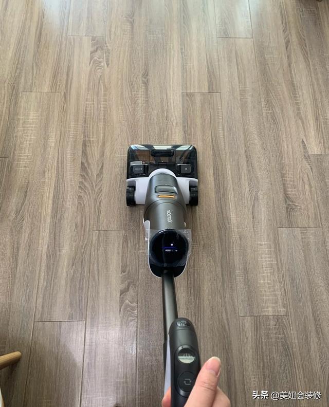 洗地机和扫地机器人到底买谁？3年实测：各有优势，不要都买！