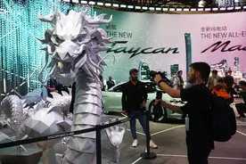 史上外国人最多的北京车展，成了大型真人秀现场图片