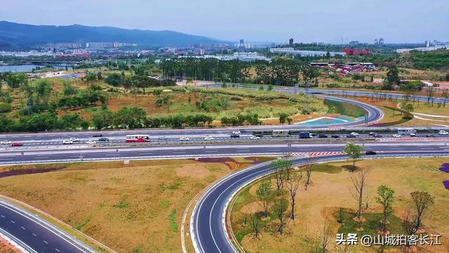 成都迅猛崛起的“黑马”县，目前未规划地铁，凭啥让其他县市眼红