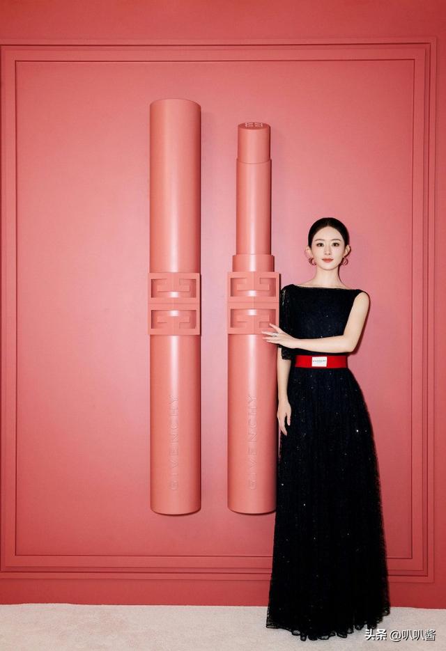 官方发文	，高调官宣38岁赵丽颖喜讯，让冯绍峰和整个娱乐圈沉默了