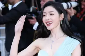 太性感！34岁张天爱走红毯，镂空礼服，身材火辣，减肥秘诀遭曝光图片