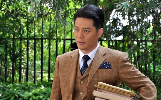 离婚8年，再看程愫和傅程鹏，一个身价过亿，一个证实聂远没说错